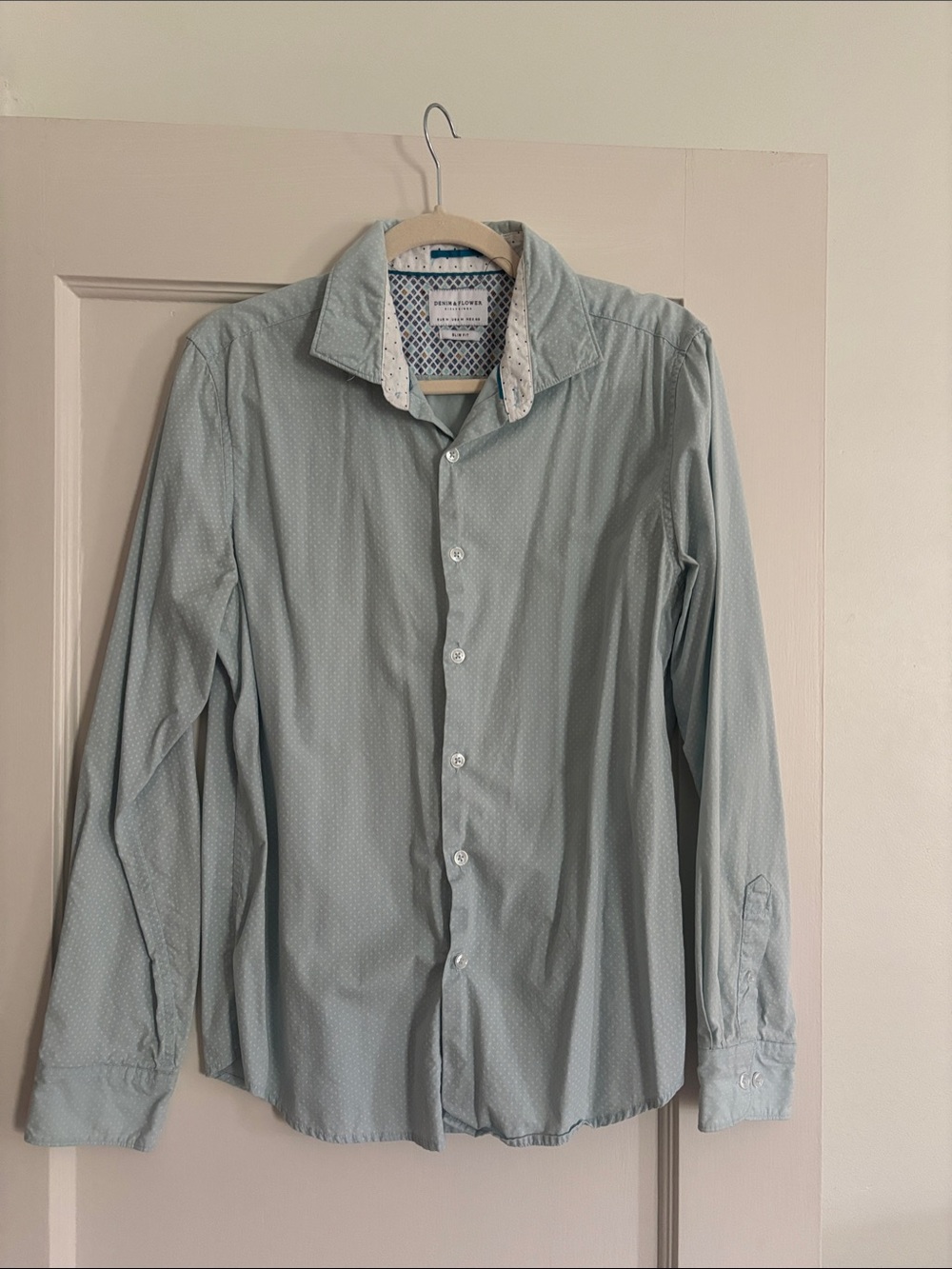 Denim & Flower Pale Blue Men's Casual Button-Down Shirt